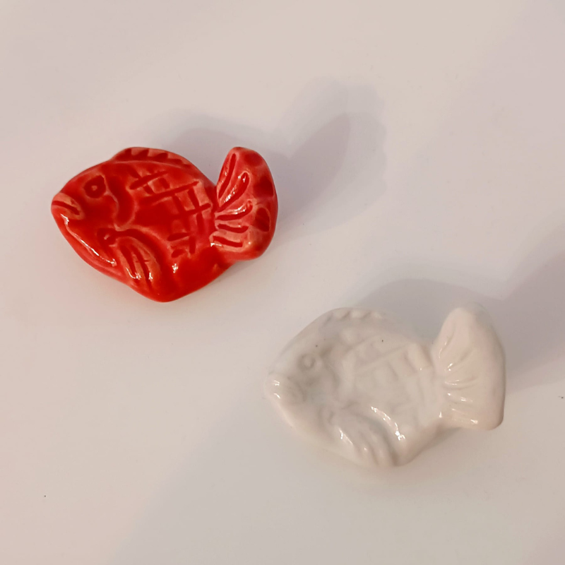 Poggiabacchette  forma di pesce rosso